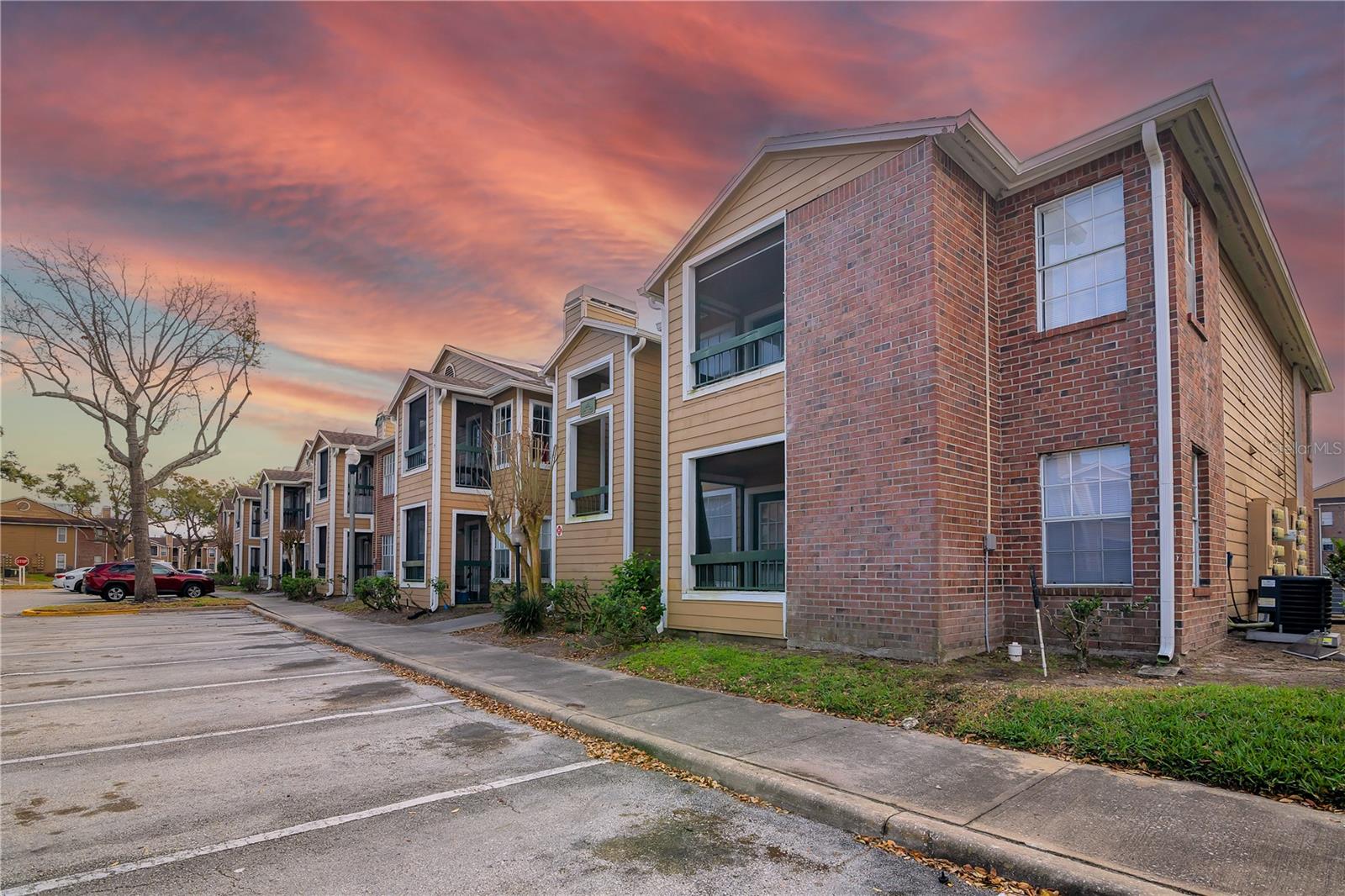 5530 CHRISHIRE WAY D204