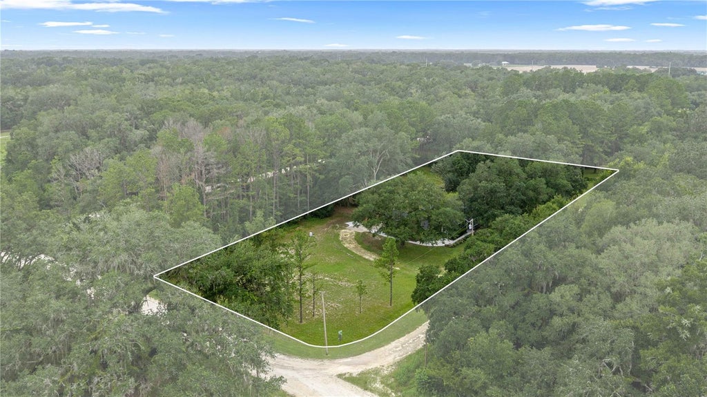 Photo of 13750 105 Place SW, Dunnellon, FL 34432 (MLS # O6430547)