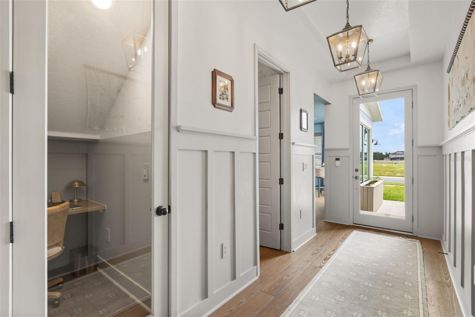462 EMERALD GROVE DRIVE