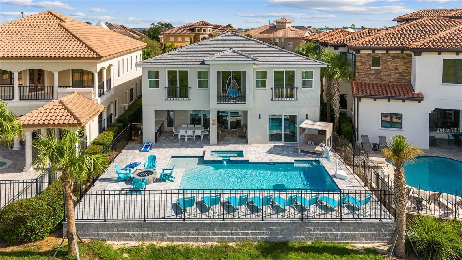 7802 PALMILLA COURT