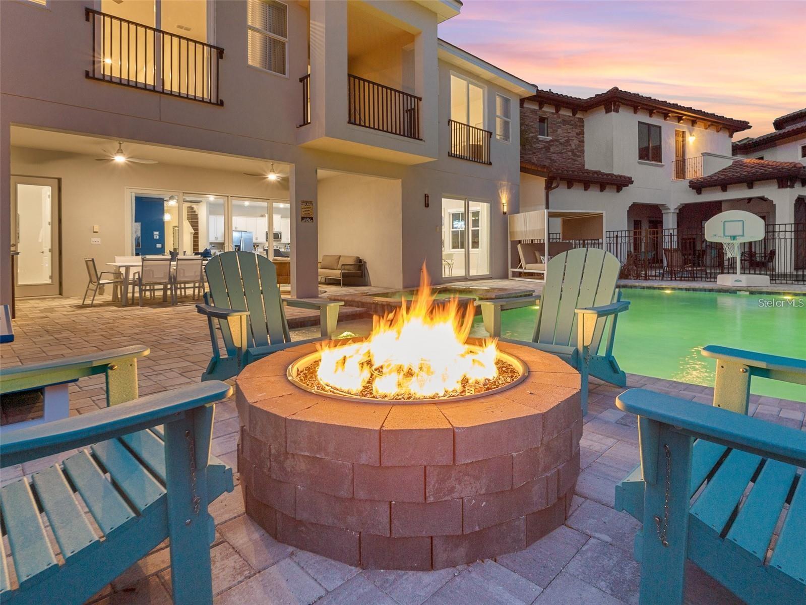 7802 PALMILLA COURT