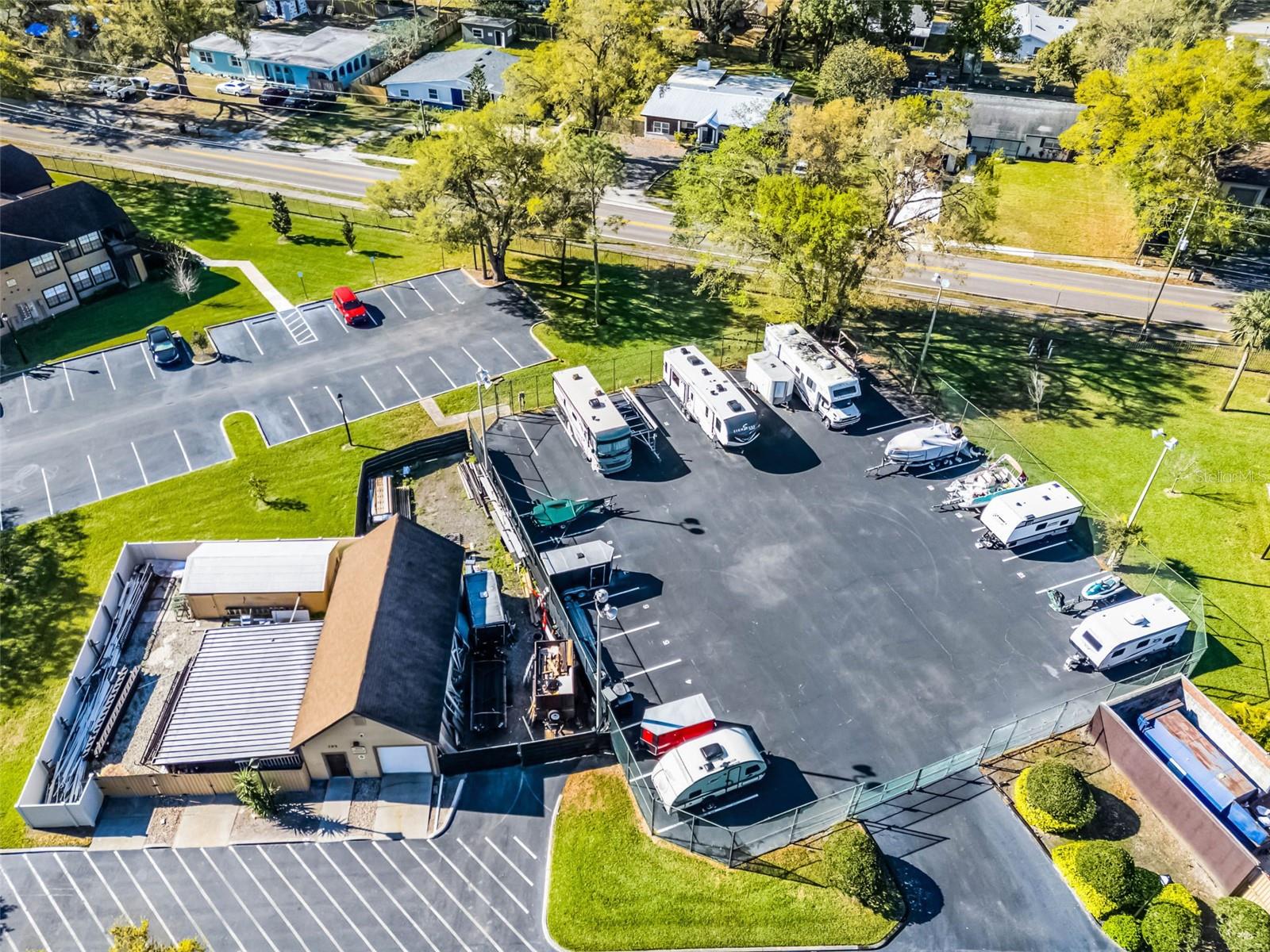 LAKEWOOD PARK A CONDO - Residential