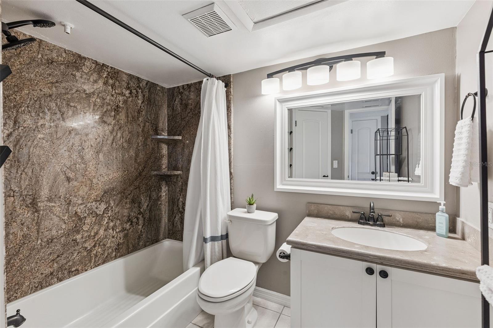 LAKEWOOD PARK A CONDO - Residential