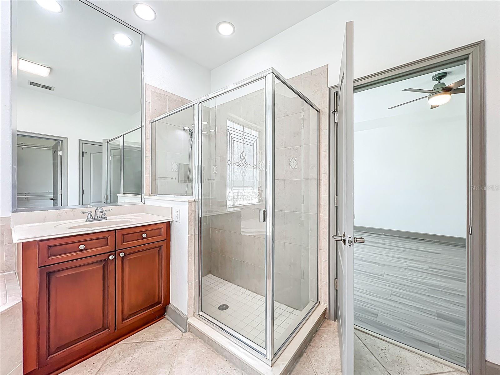 LAKES/WINDERMERE PH 04 - Residential