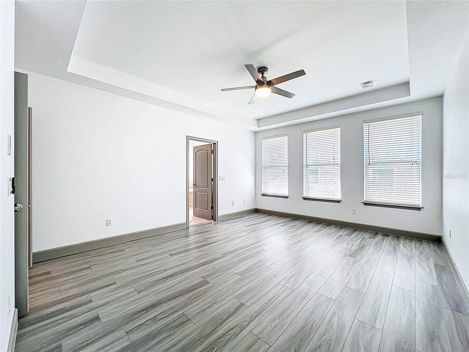 LAKES/WINDERMERE PH 04 - Residential