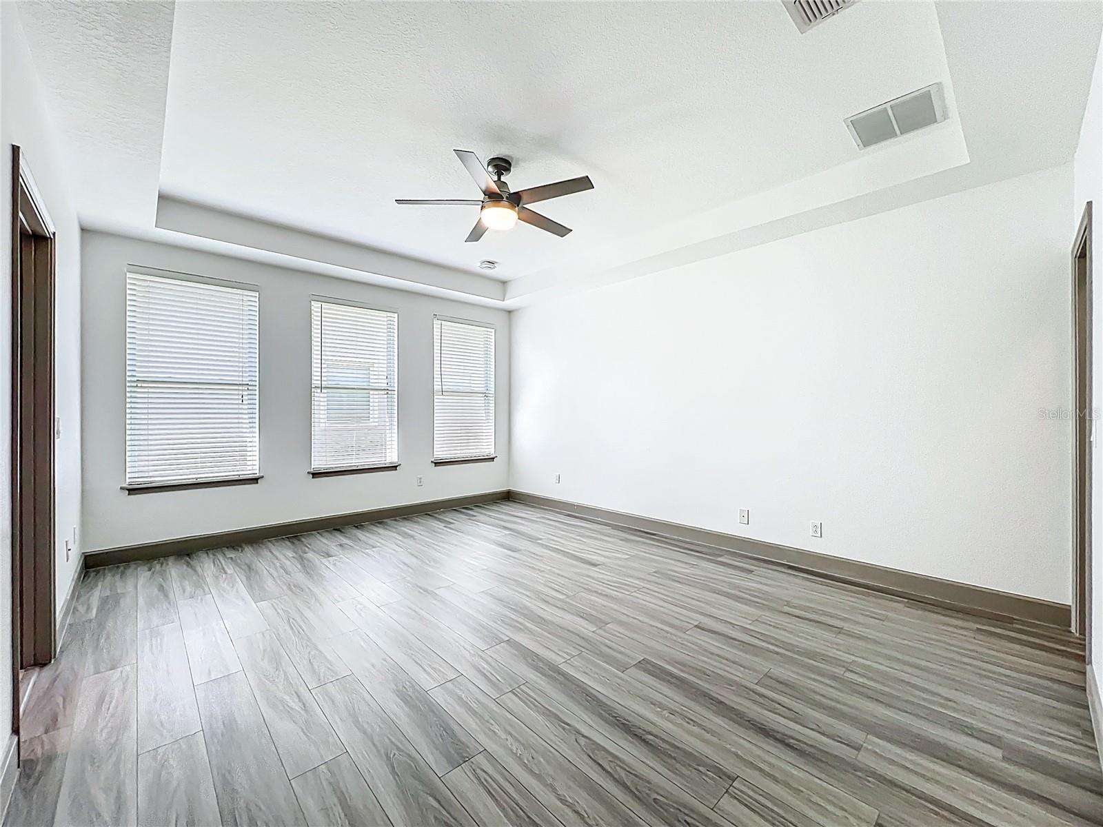 LAKES/WINDERMERE PH 04 - Residential