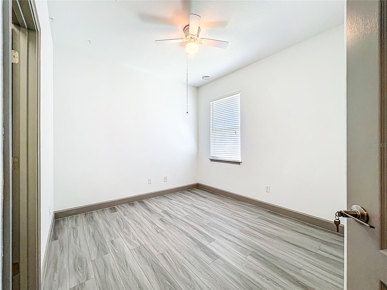 LAKES/WINDERMERE PH 04 - Residential