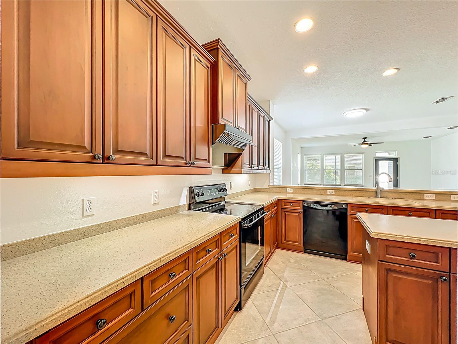 LAKES/WINDERMERE PH 04 - Residential