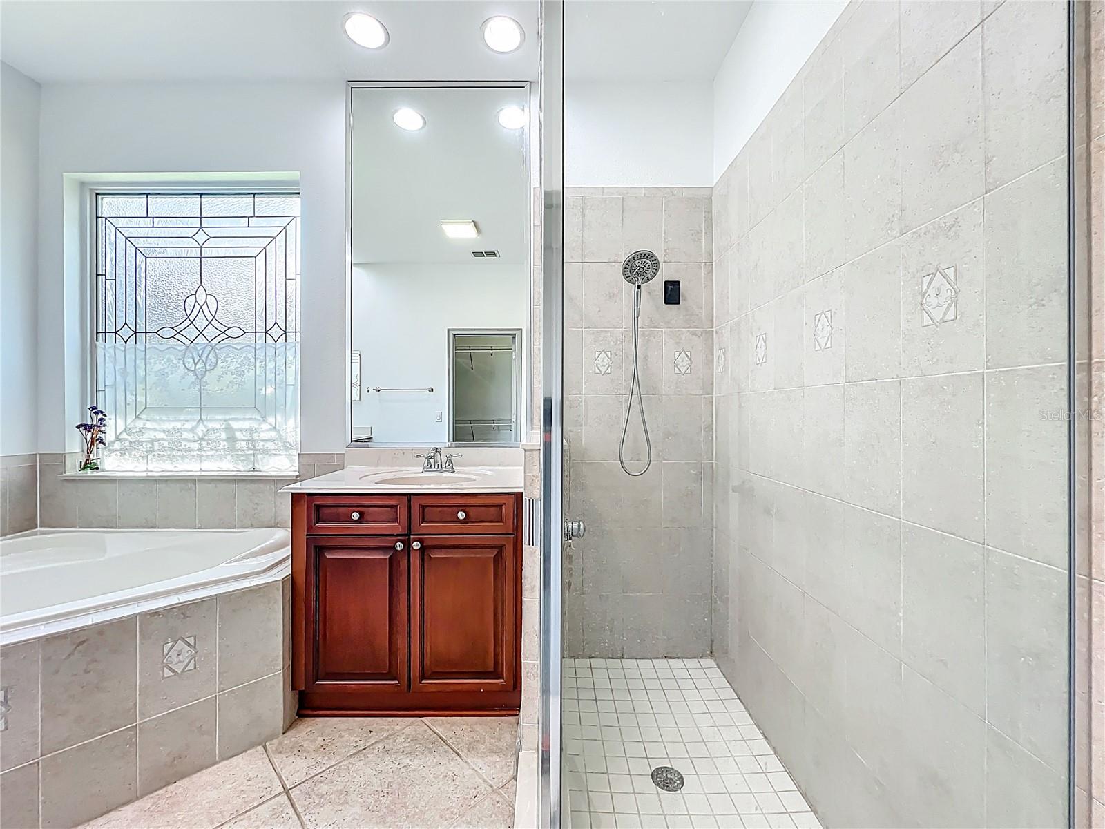 LAKES/WINDERMERE PH 04 - Residential