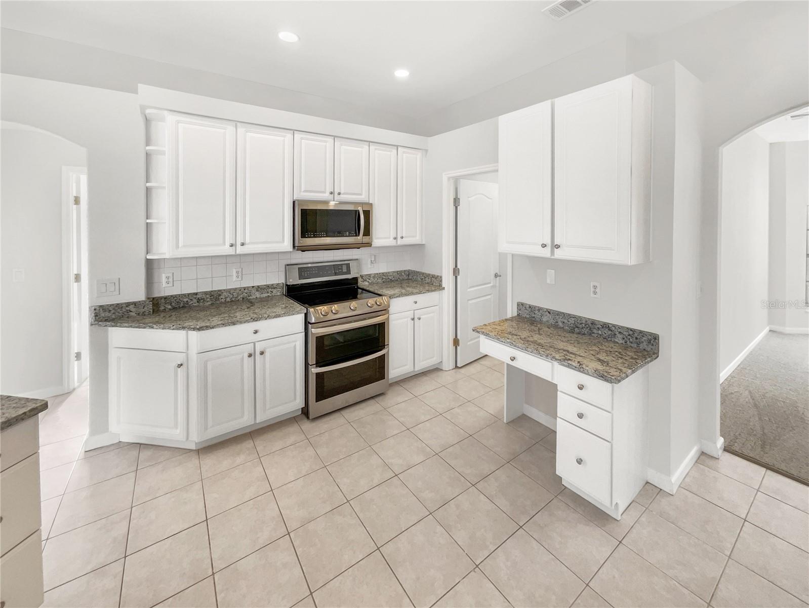 WATERFORD LAKES TR N22 PH 01 - Residential