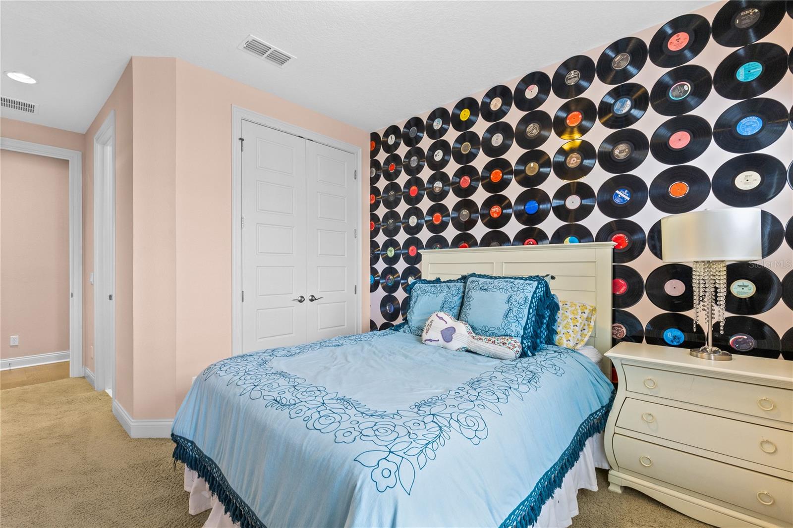 LAUREATE PARK - Residential