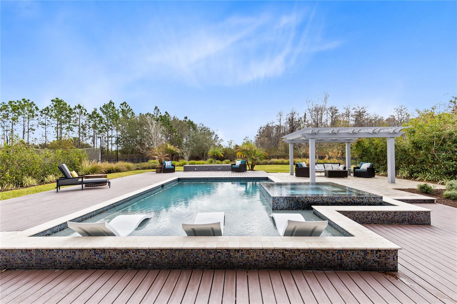 LAUREATE PARK - Residential