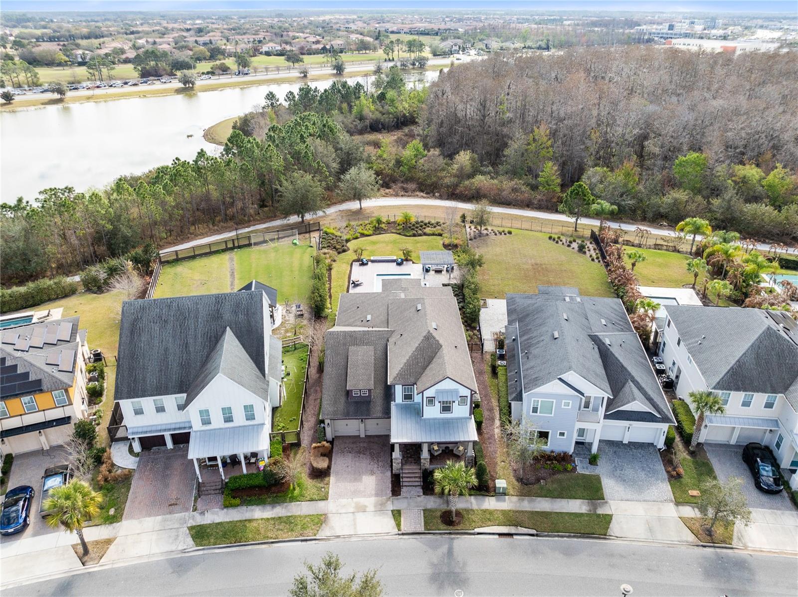 LAUREATE PARK - Residential