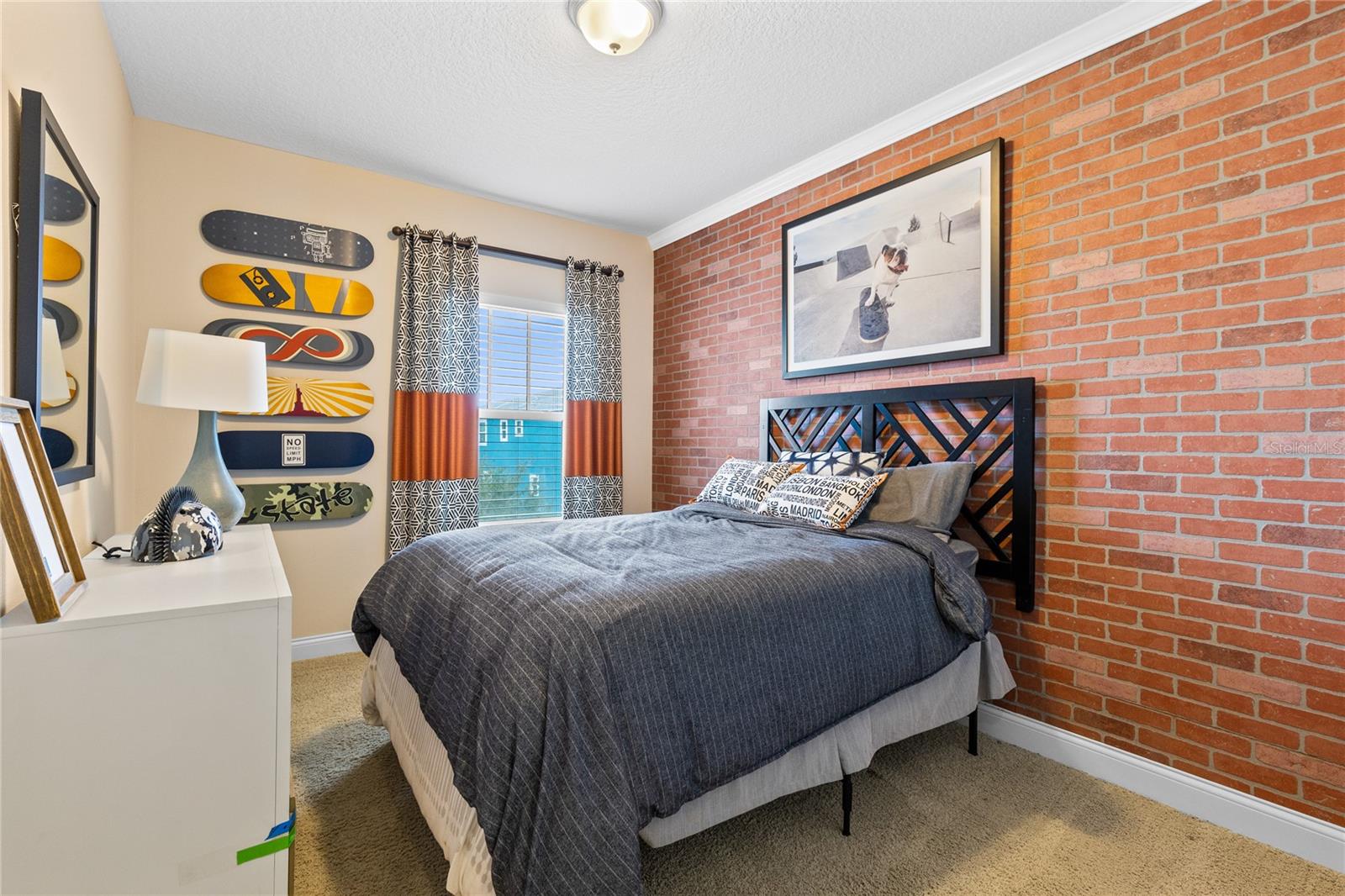 LAUREATE PARK - Residential