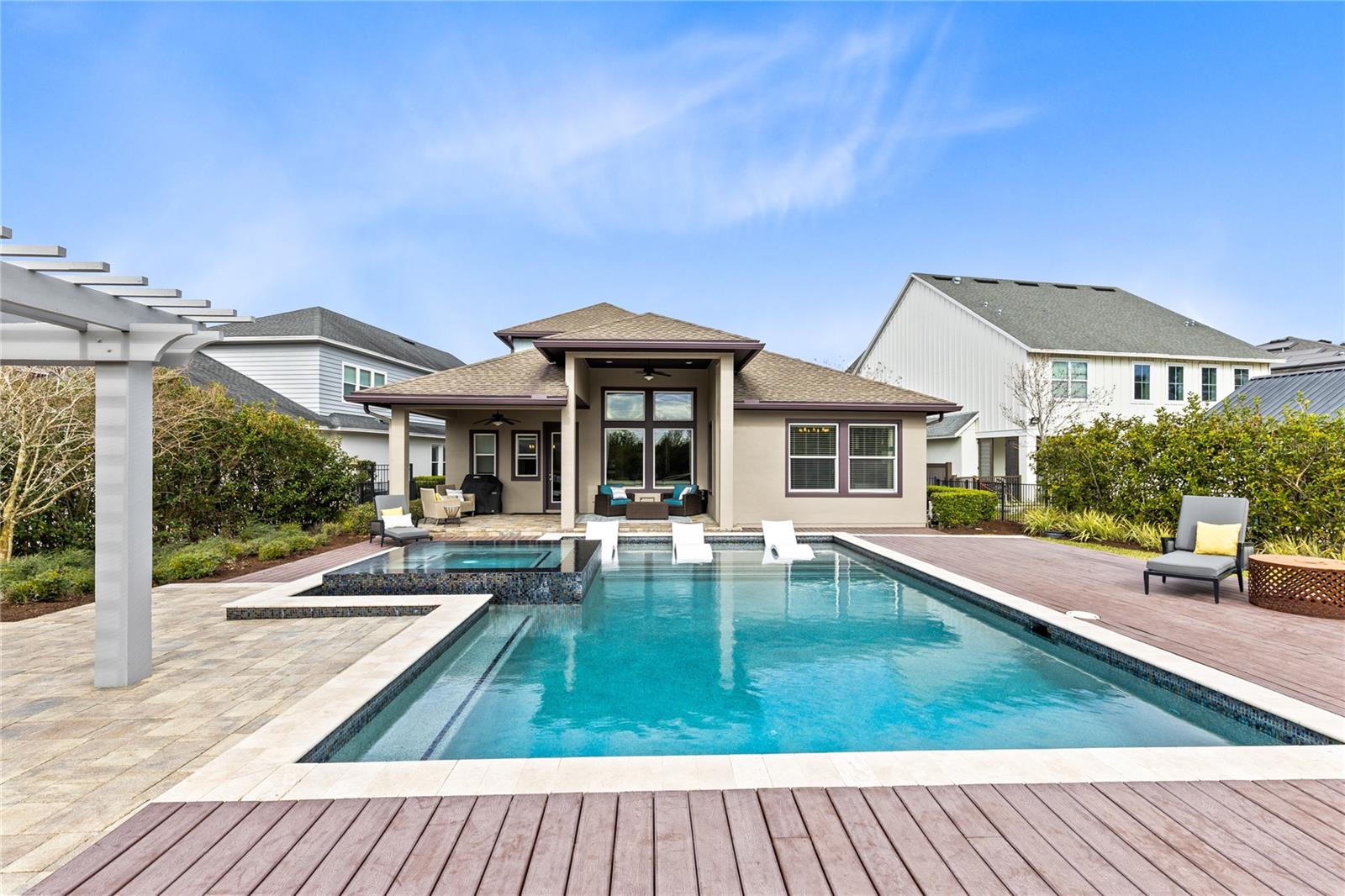 LAUREATE PARK - Residential