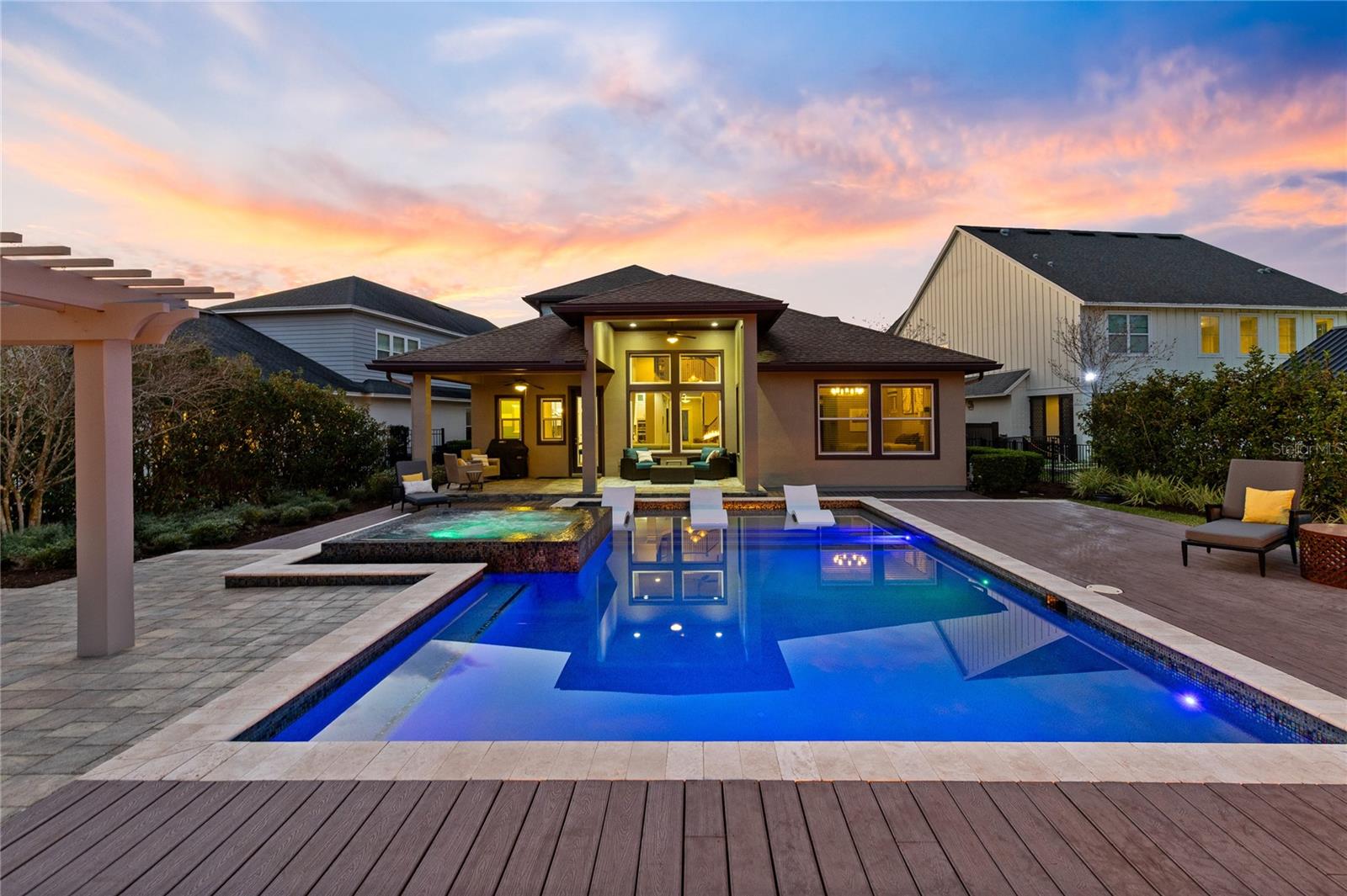 LAUREATE PARK - Residential