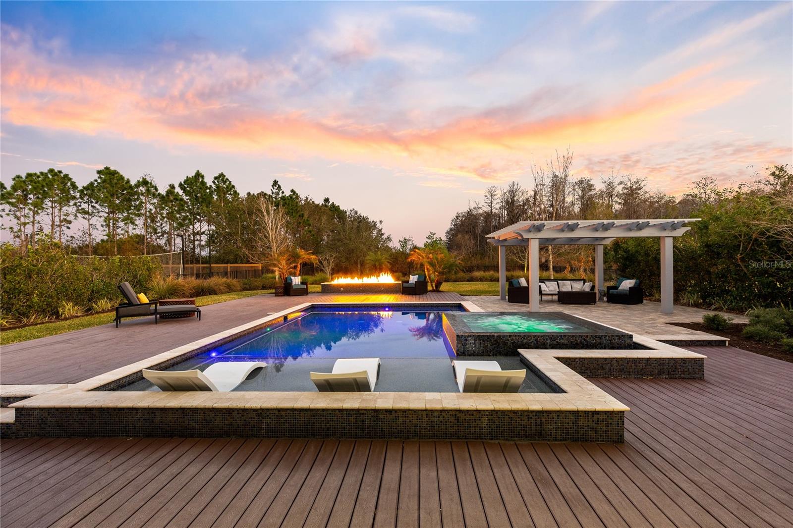 LAUREATE PARK - Residential