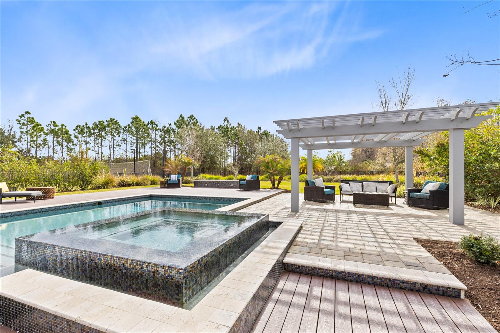 LAUREATE PARK - Residential