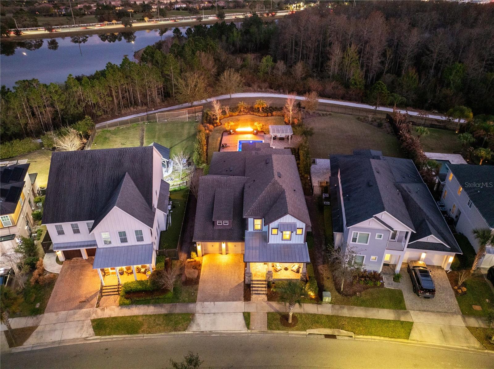 LAUREATE PARK - Residential