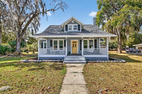 Photo of 92 S Trowell Avenue, Umatilla, FL 32784 (MLS # G5108468)