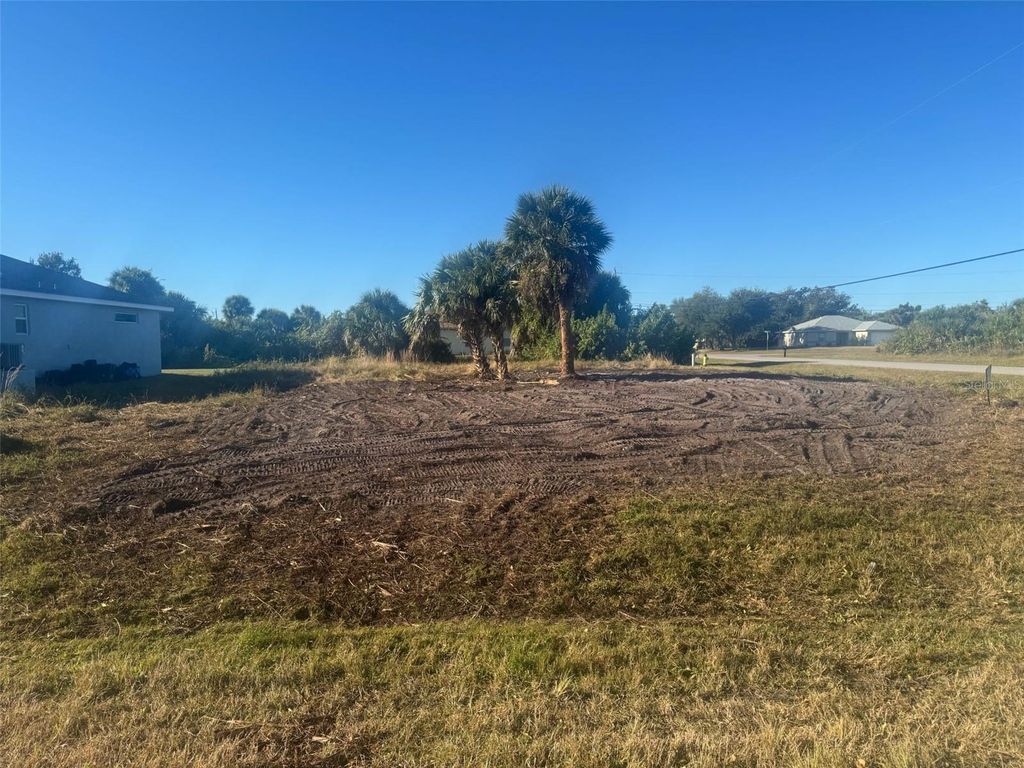 Photo of 117 Arrow Ln, Rotonda West, FL 33947 (MLS # S5092746)