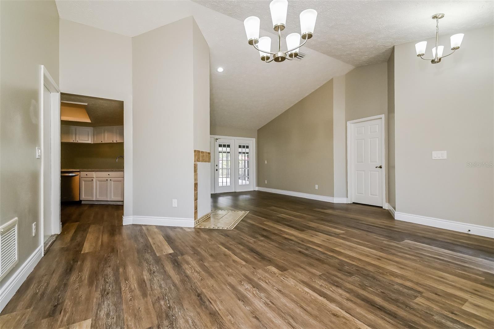 LAKEVIEW VILLAGE SEC A UNI - Residential