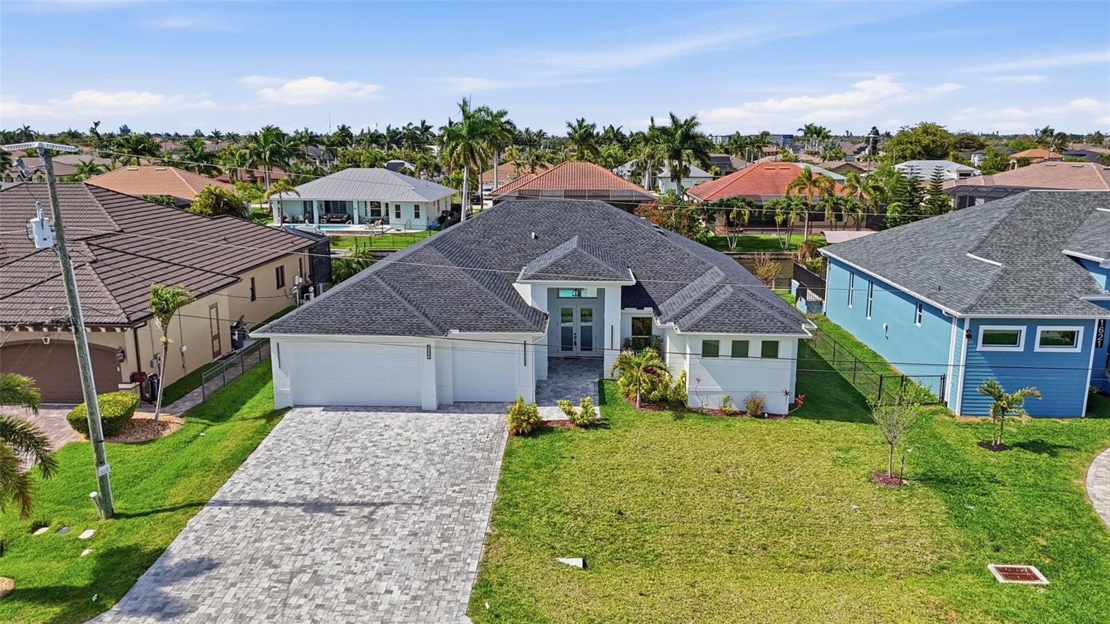 CAPE CORAL - Residential