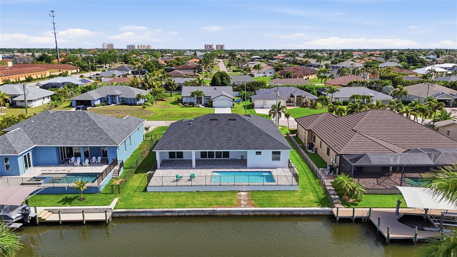CAPE CORAL - Residential