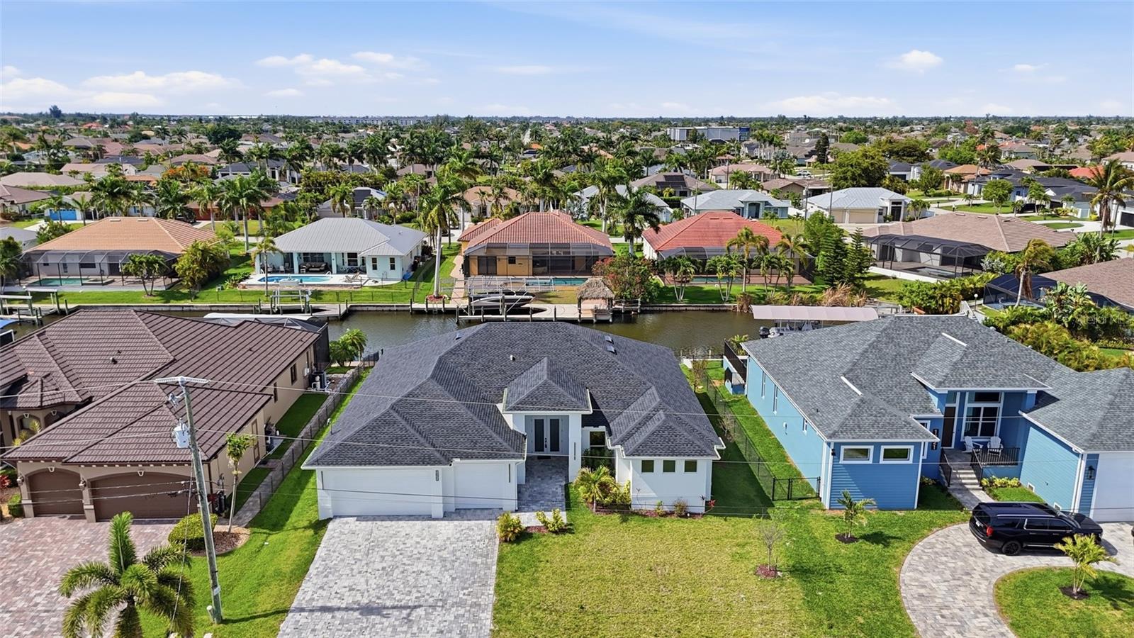 CAPE CORAL - Residential