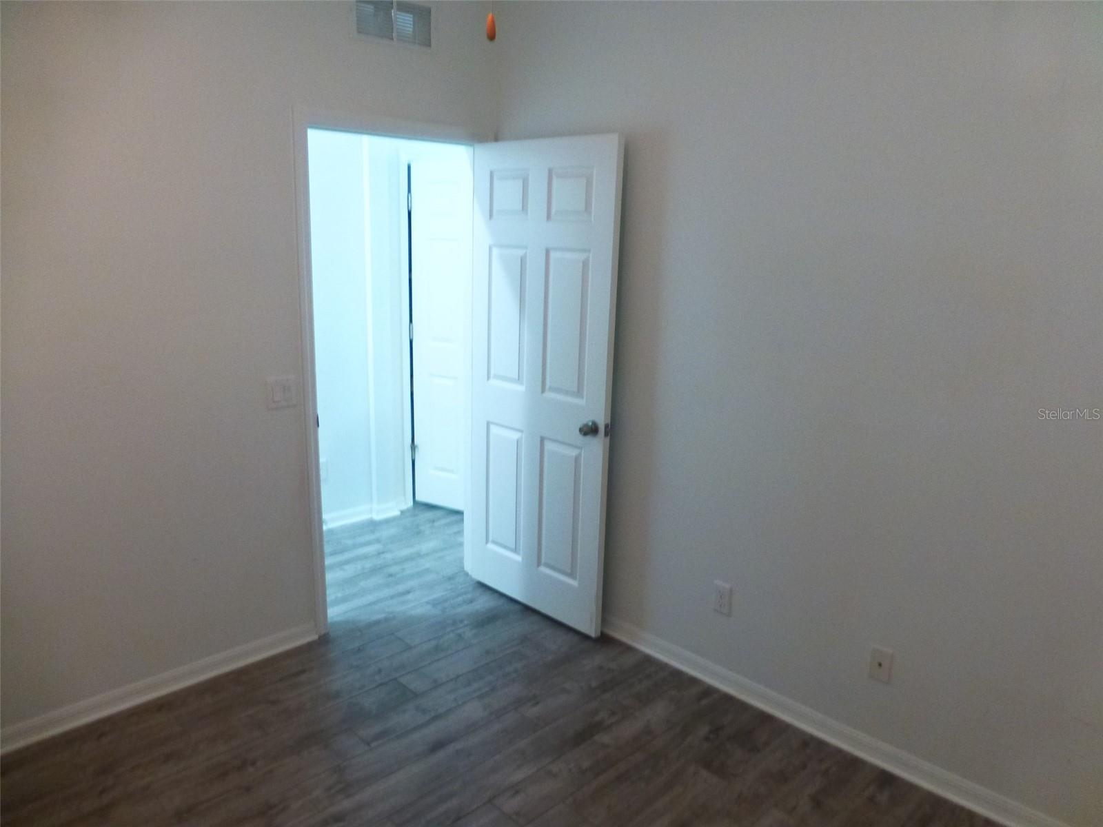 SOUTH HAMPTON - Residential Lease