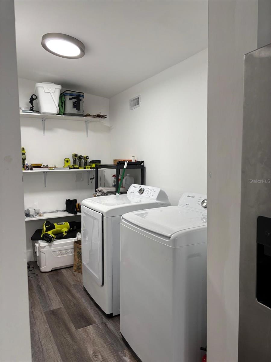 ROLLING PINES 02 - Residential