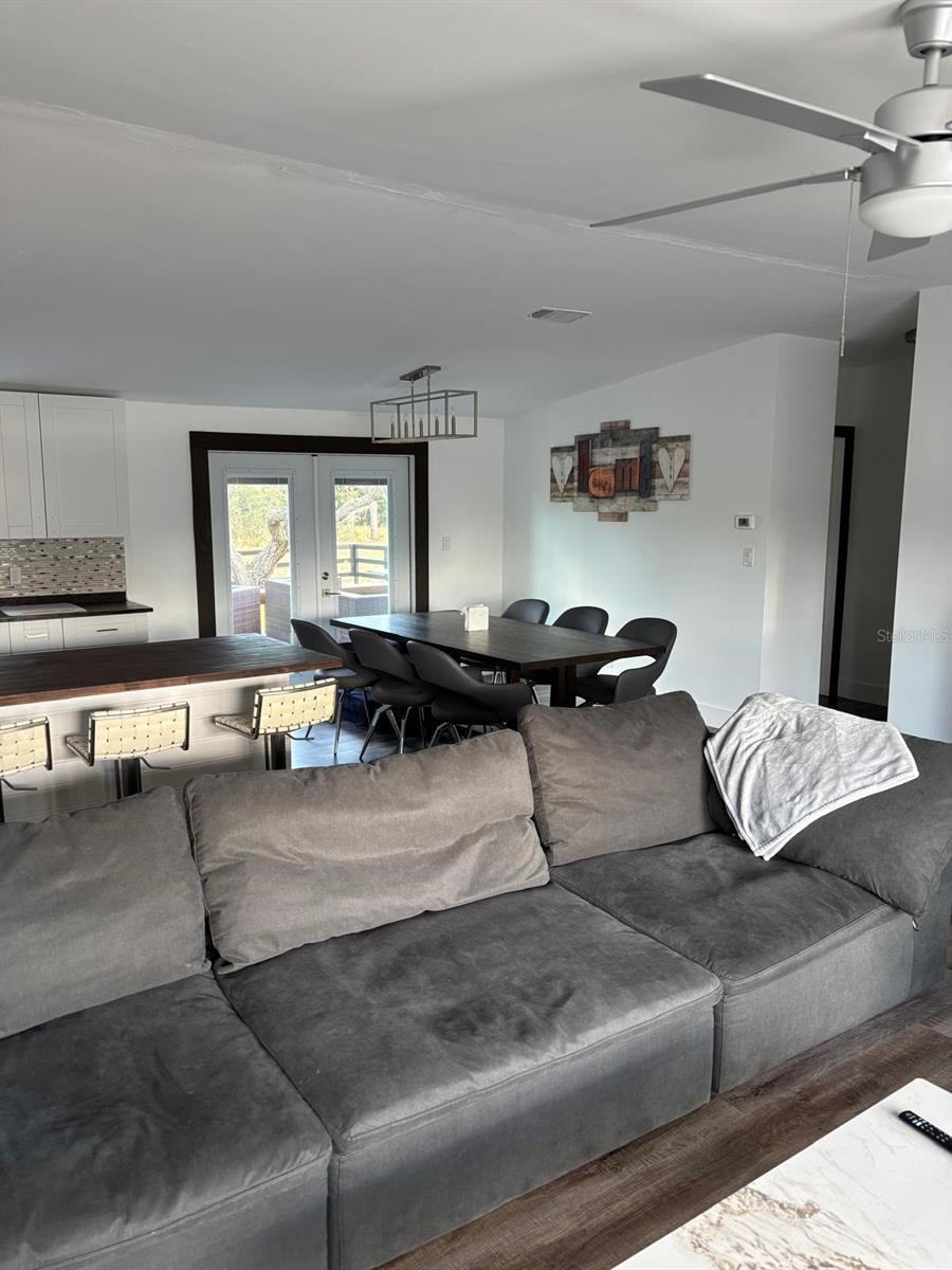 ROLLING PINES 02 - Residential