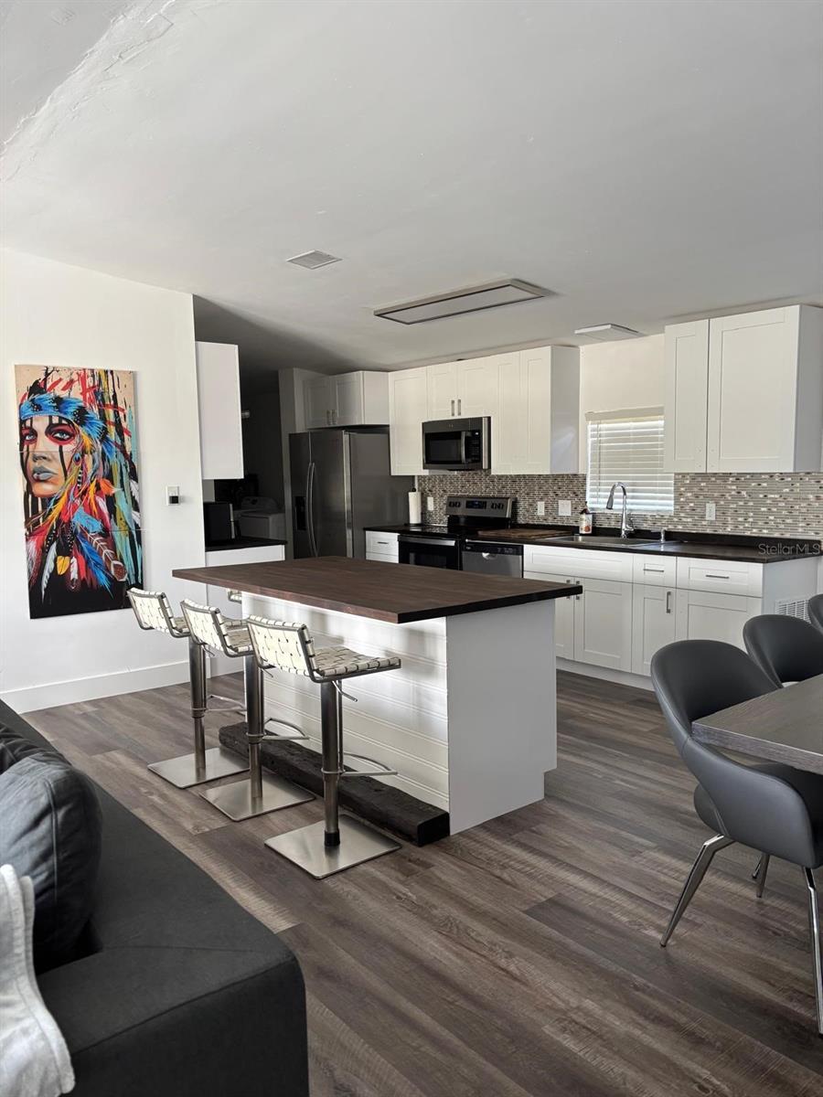 ROLLING PINES 02 - Residential