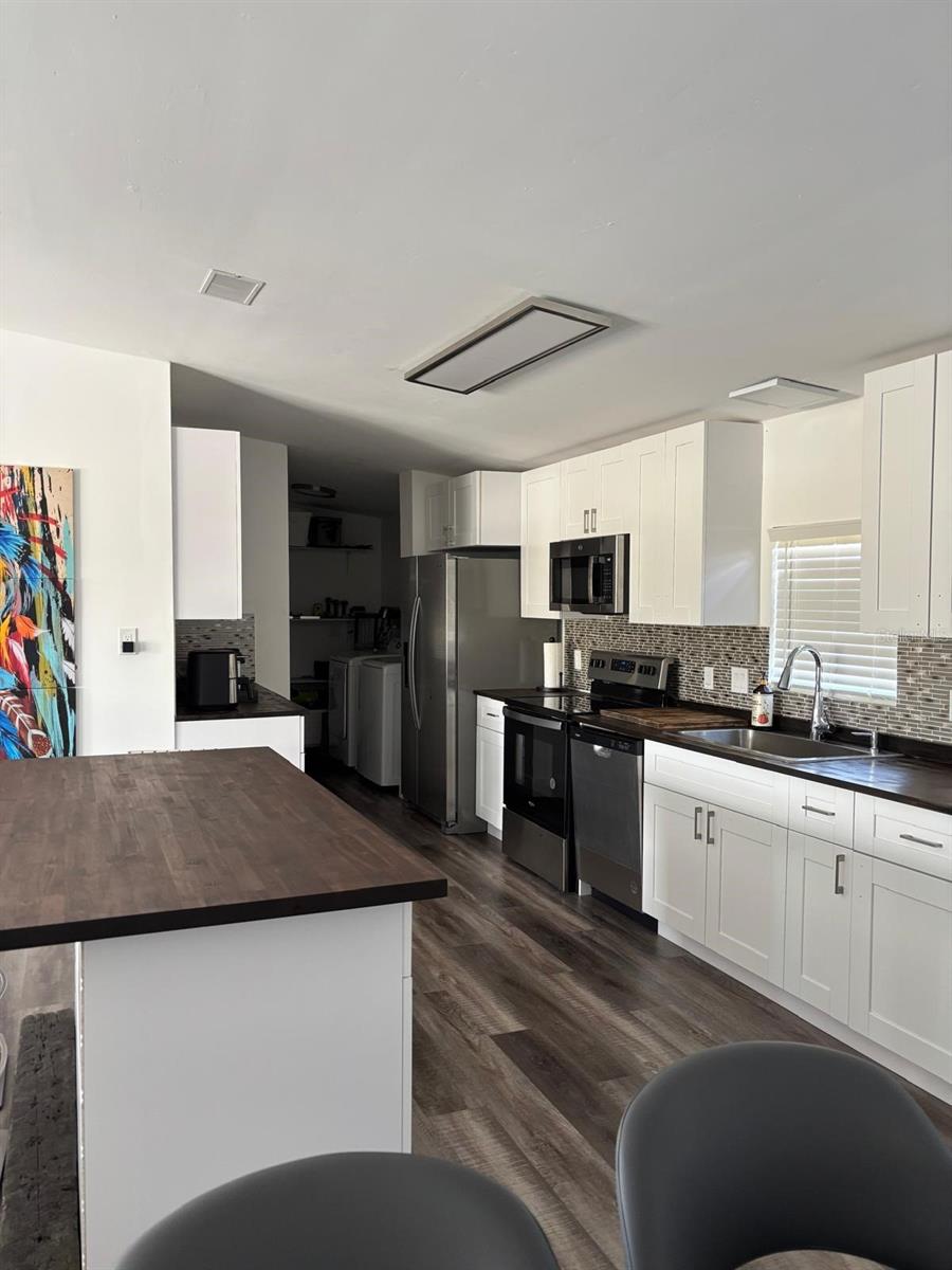 ROLLING PINES 02 - Residential