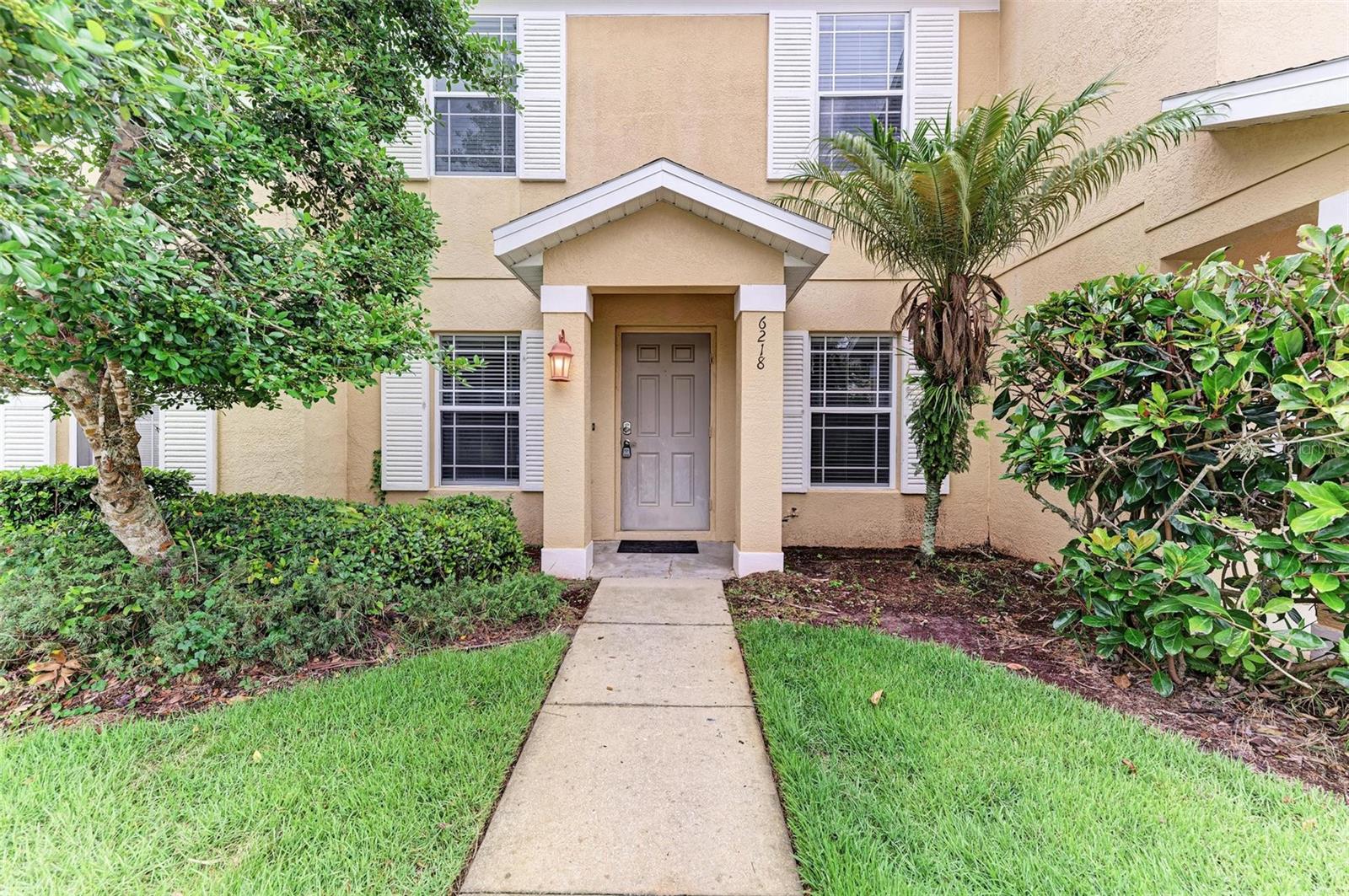 This stunning 3 bedroom, 2.5 Bath Rental is available in the heart of Lakewood Ranch. This residence offers the perfect blend of comfort, style, and convenience. Ideal for families, professionals, or anyone seeking to be close to nearby schools. Utilities included (water, gas, trash and internet).