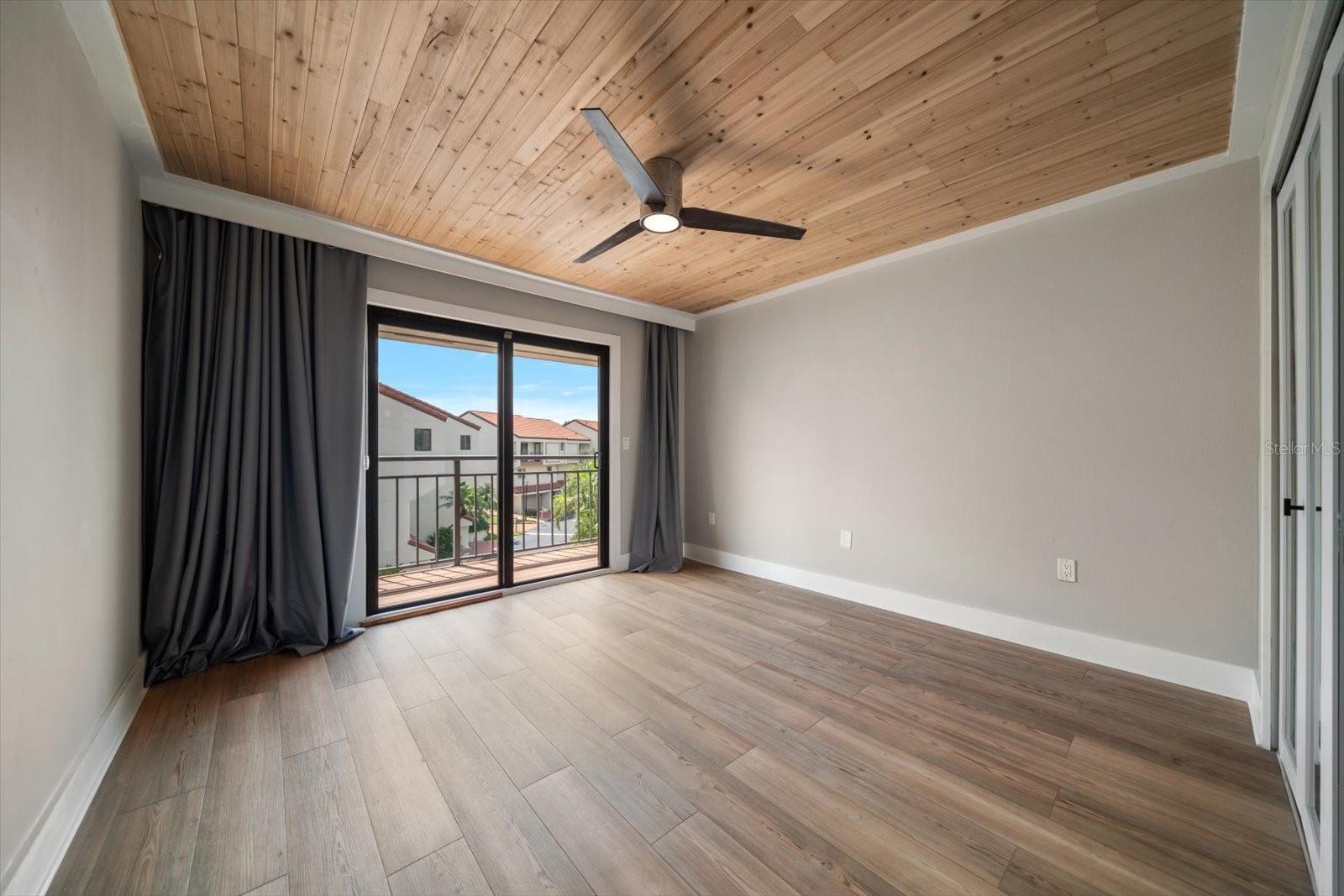 VILLAGE ON ISLAND ESTATES - Residential Lease