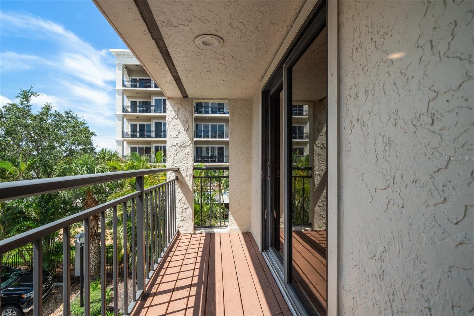 VILLAGE ON ISLAND ESTATES - Residential Lease