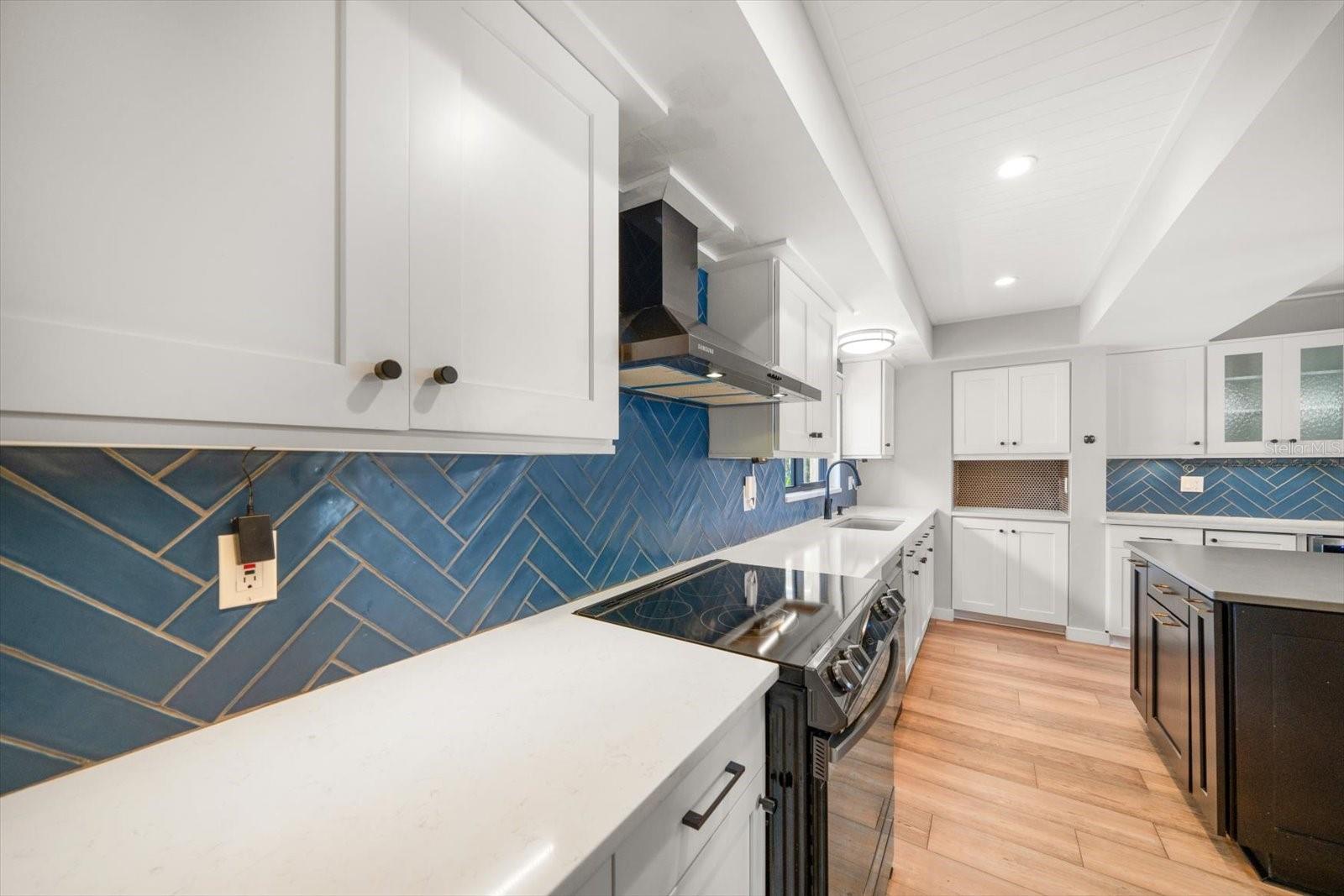 VILLAGE ON ISLAND ESTATES - Residential Lease