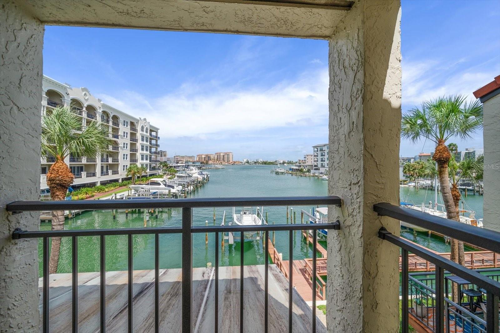 VILLAGE ON ISLAND ESTATES - Residential Lease