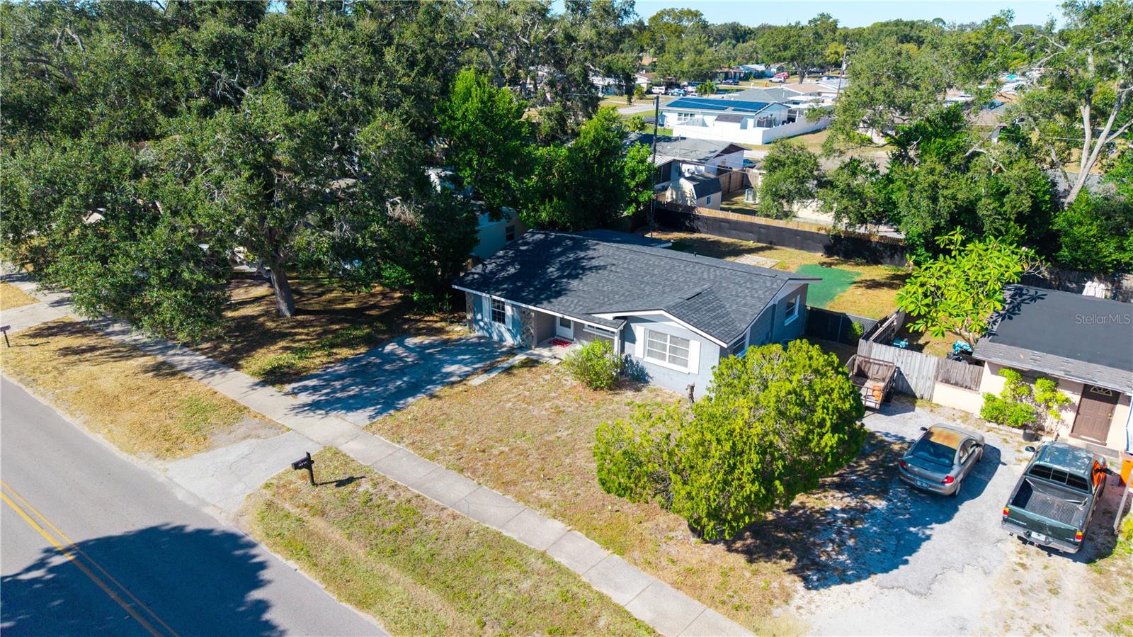 ORANGE MANOR - Residential