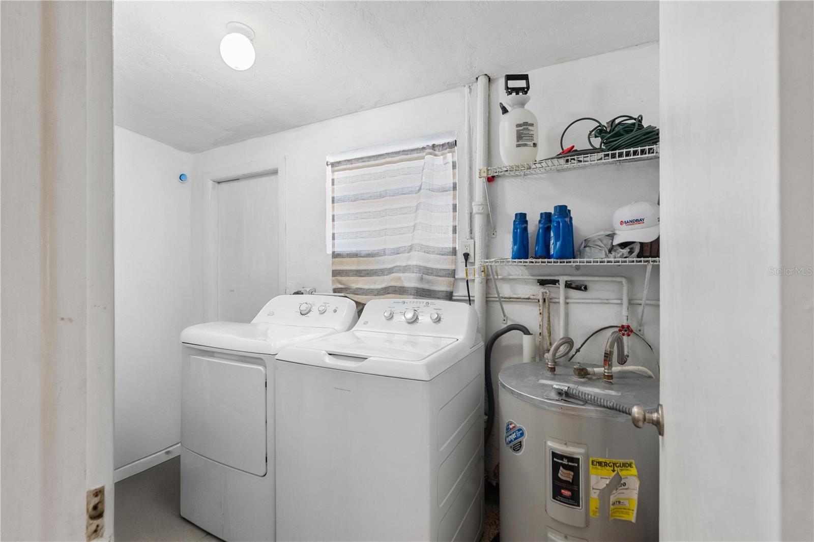 ORANGE MANOR - Residential