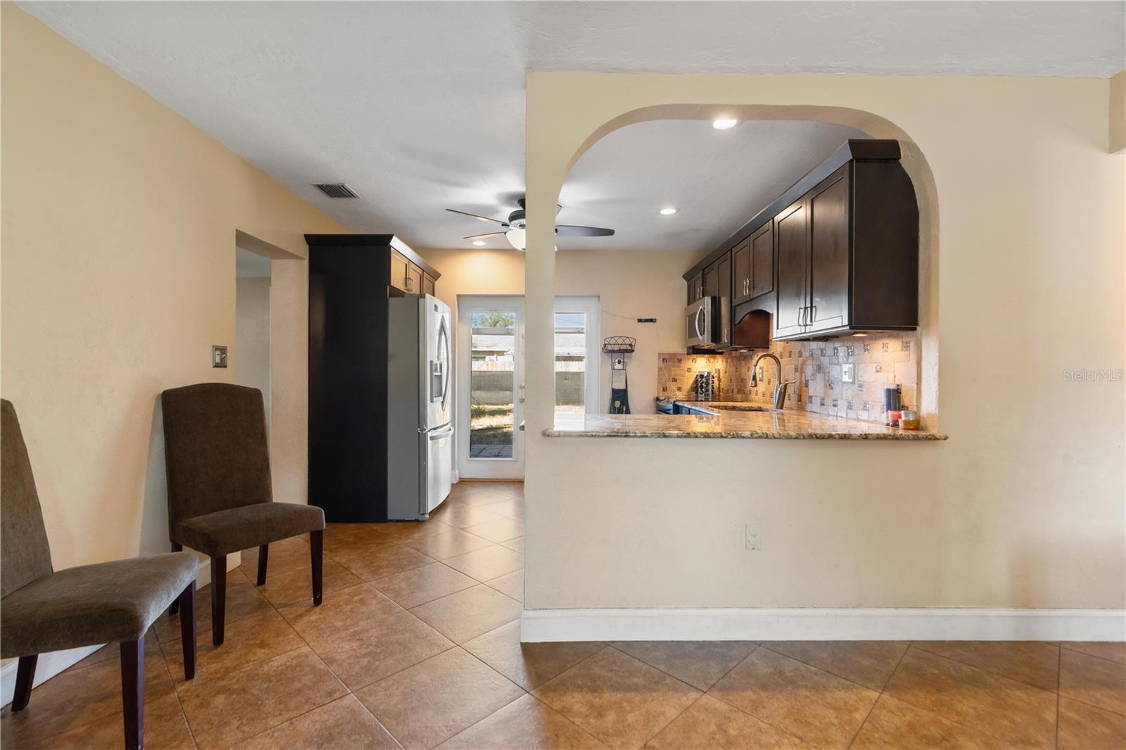 ORANGE MANOR - Residential