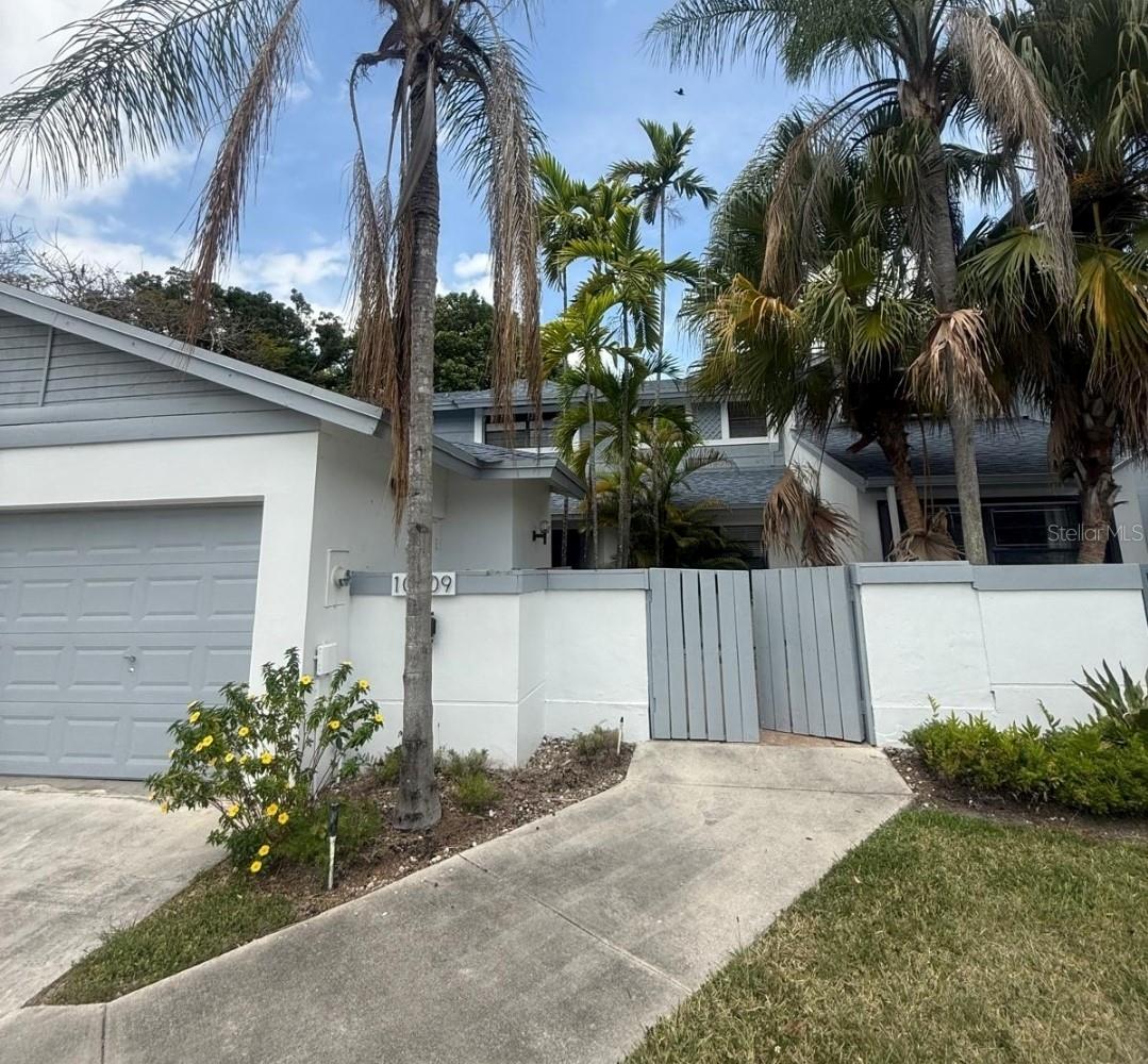 10109 NW 52ND TERRACE