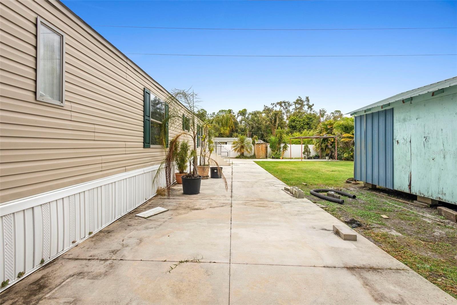 ROBINSON PINES - Residential