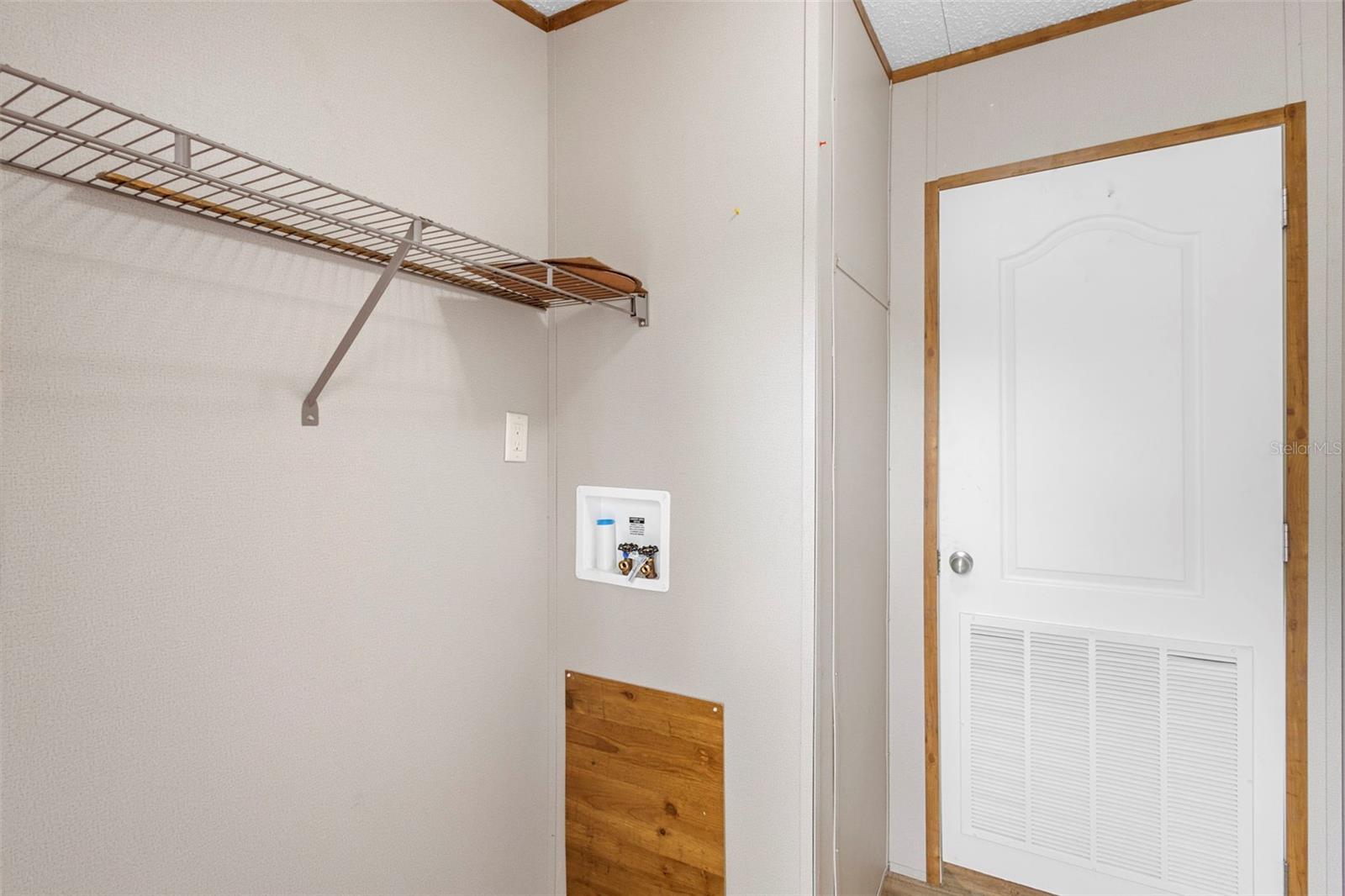 ROBINSON PINES - Residential