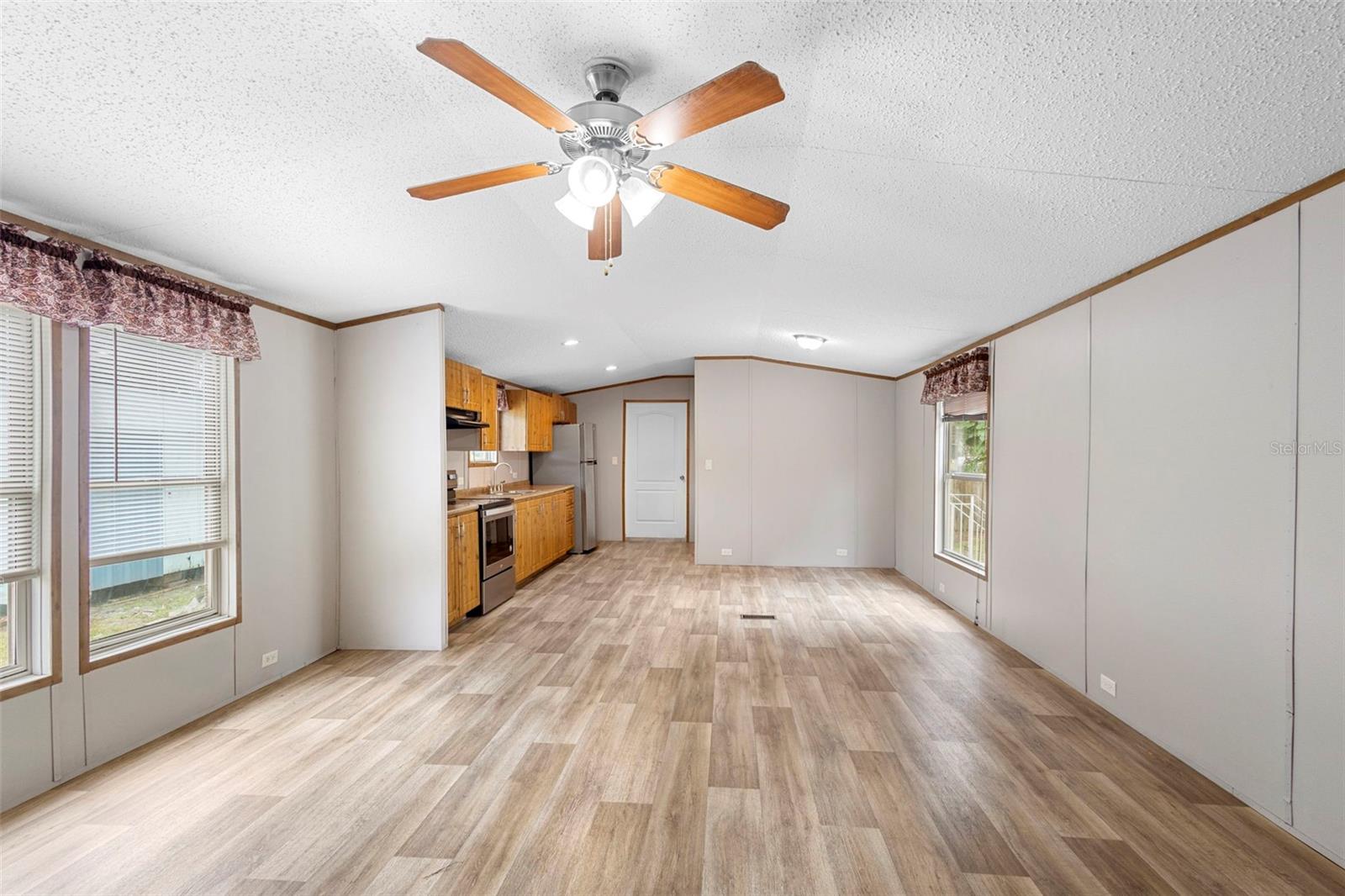 ROBINSON PINES - Residential