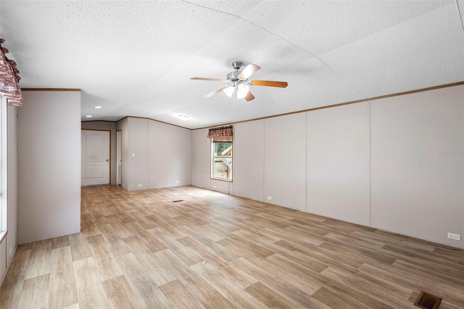 ROBINSON PINES - Residential