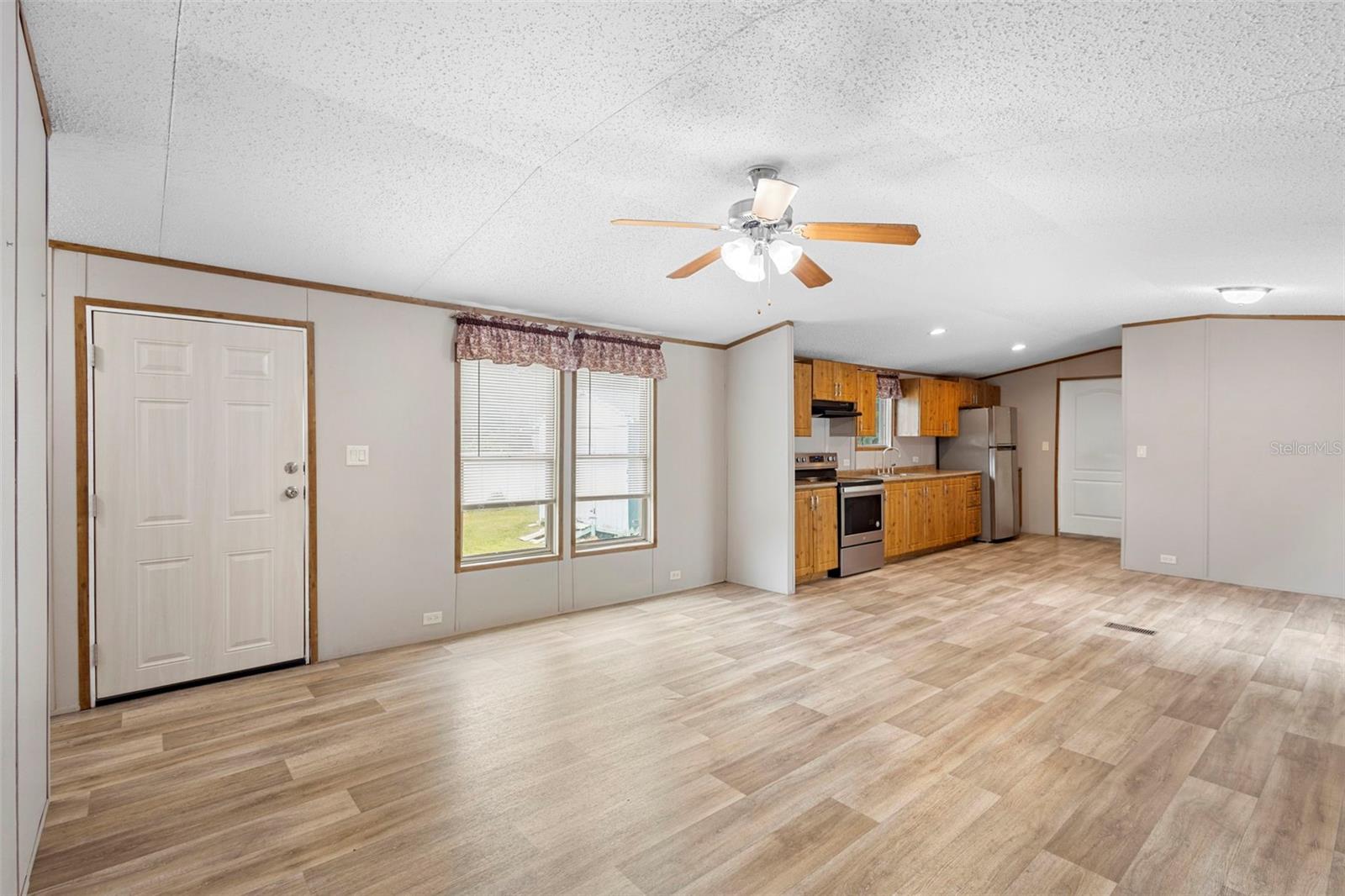 ROBINSON PINES - Residential