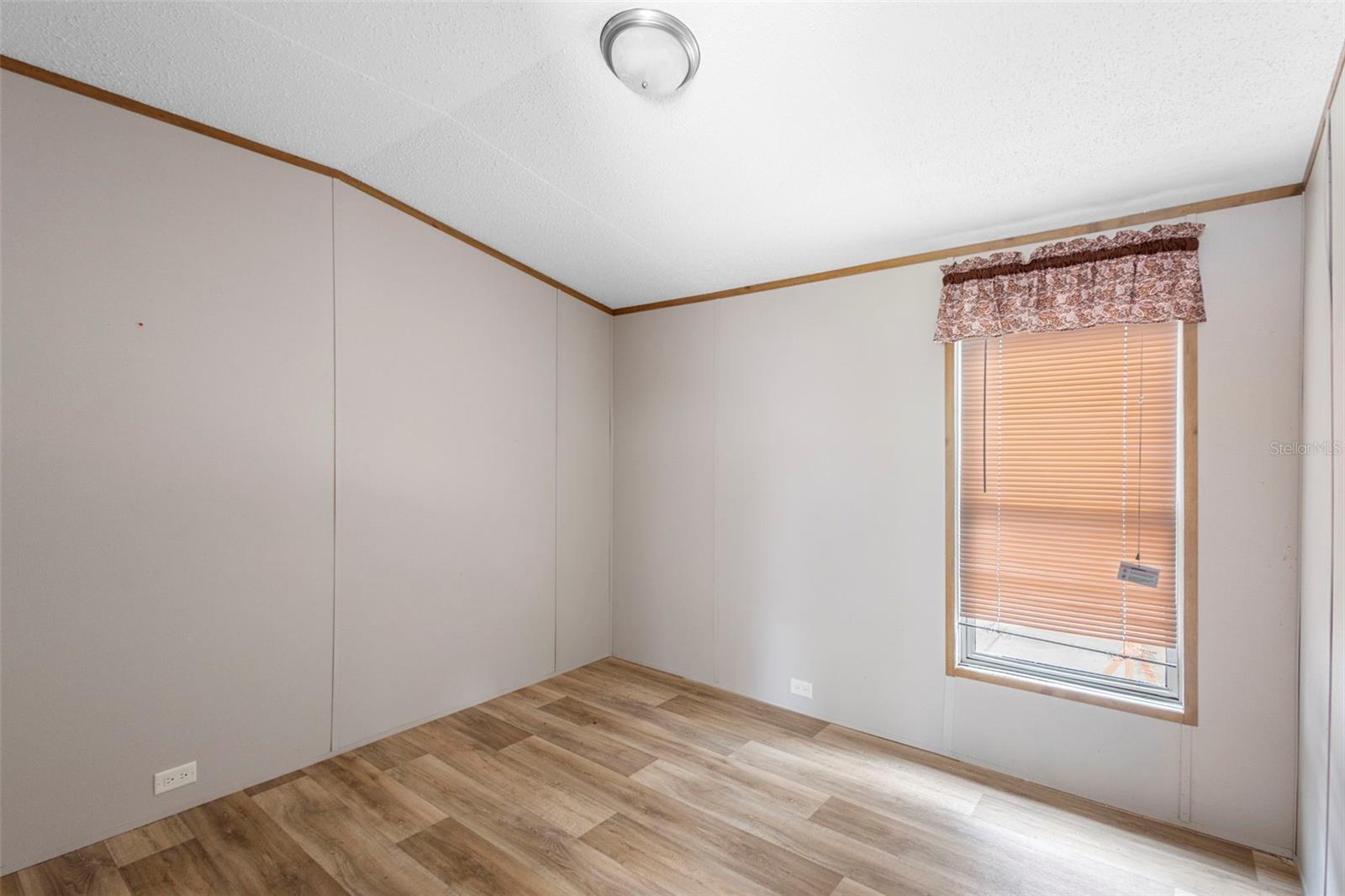 ROBINSON PINES - Residential