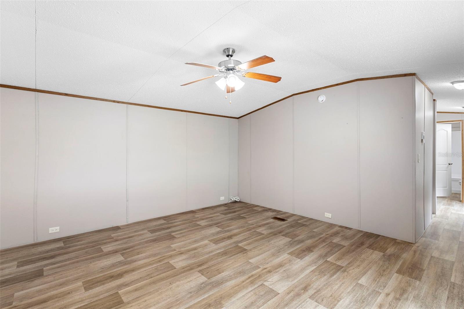 ROBINSON PINES - Residential